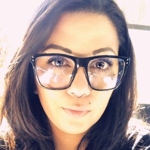 Meet your Posher, Robin